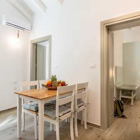 Christina Διαμέρισμα *