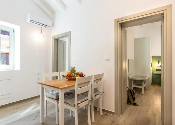 Christina Lägenhet *